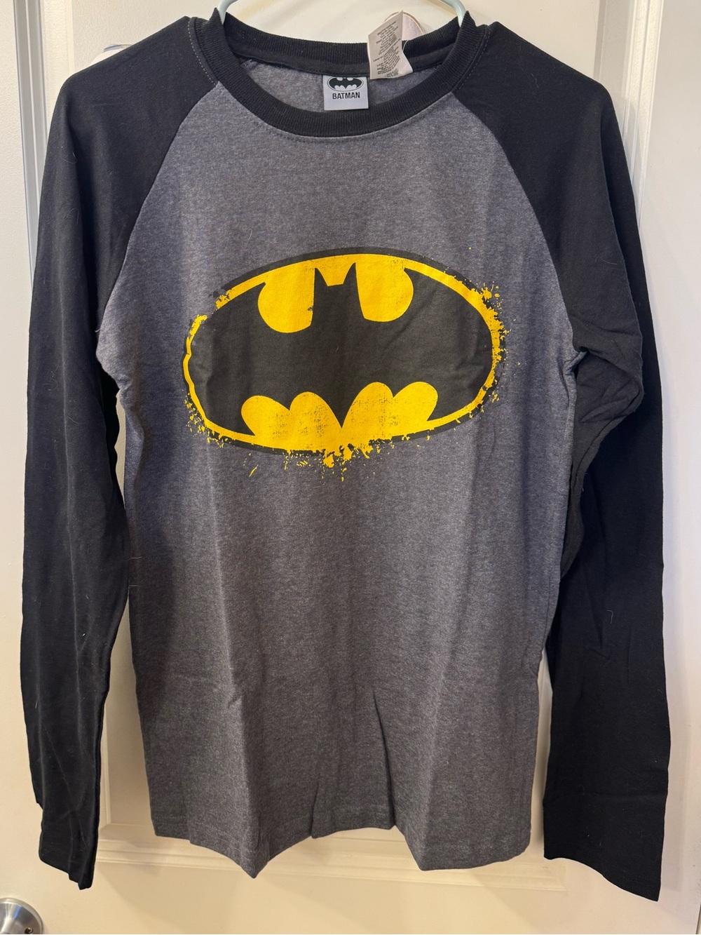 NWT DC Comics Boys Youth Batman Print Long Sleeve Jersey T-Shirt XL 18/20